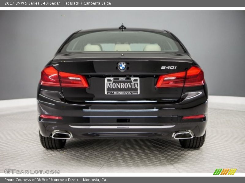 Jet Black / Canberra Beige 2017 BMW 5 Series 540i Sedan
