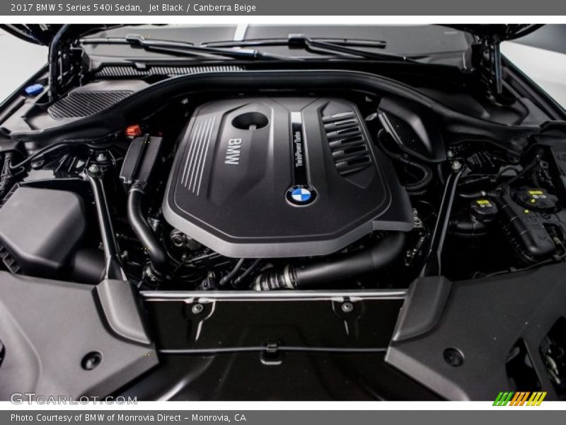 Jet Black / Canberra Beige 2017 BMW 5 Series 540i Sedan