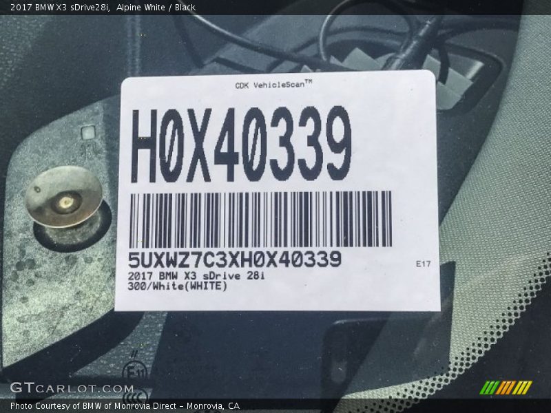 Alpine White / Black 2017 BMW X3 sDrive28i