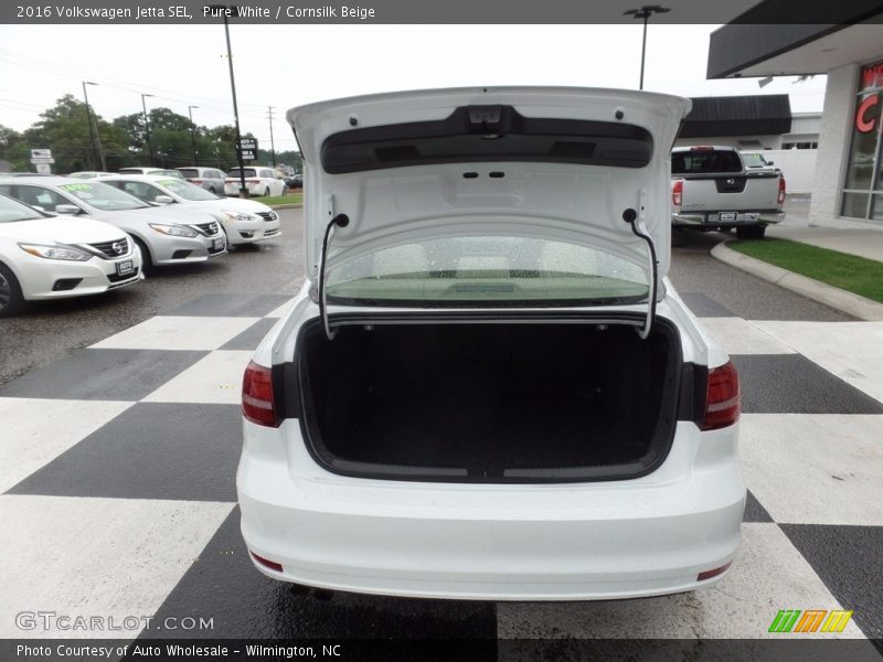Pure White / Cornsilk Beige 2016 Volkswagen Jetta SEL