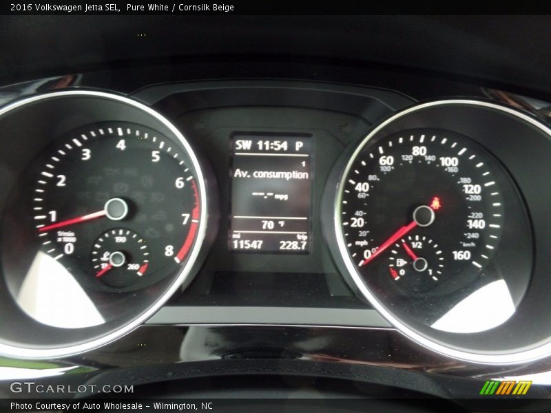 Pure White / Cornsilk Beige 2016 Volkswagen Jetta SEL