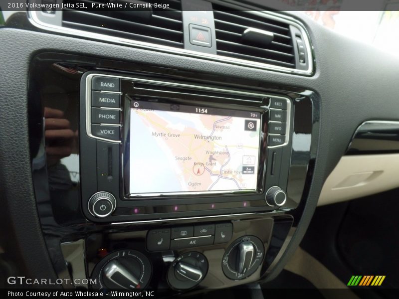 Pure White / Cornsilk Beige 2016 Volkswagen Jetta SEL