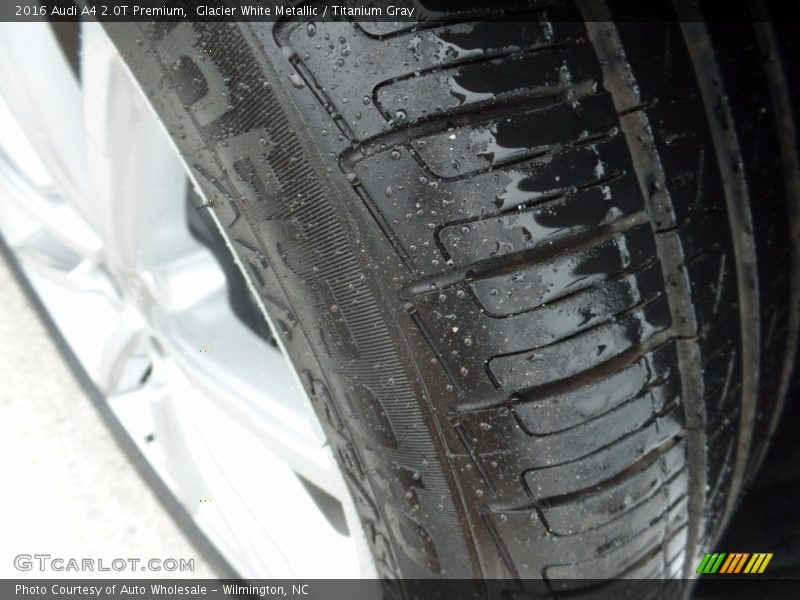 Glacier White Metallic / Titanium Gray 2016 Audi A4 2.0T Premium