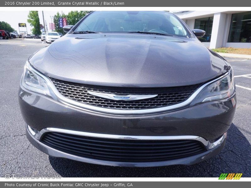Granite Crystal Metallic / Black/Linen 2016 Chrysler 200 Limited