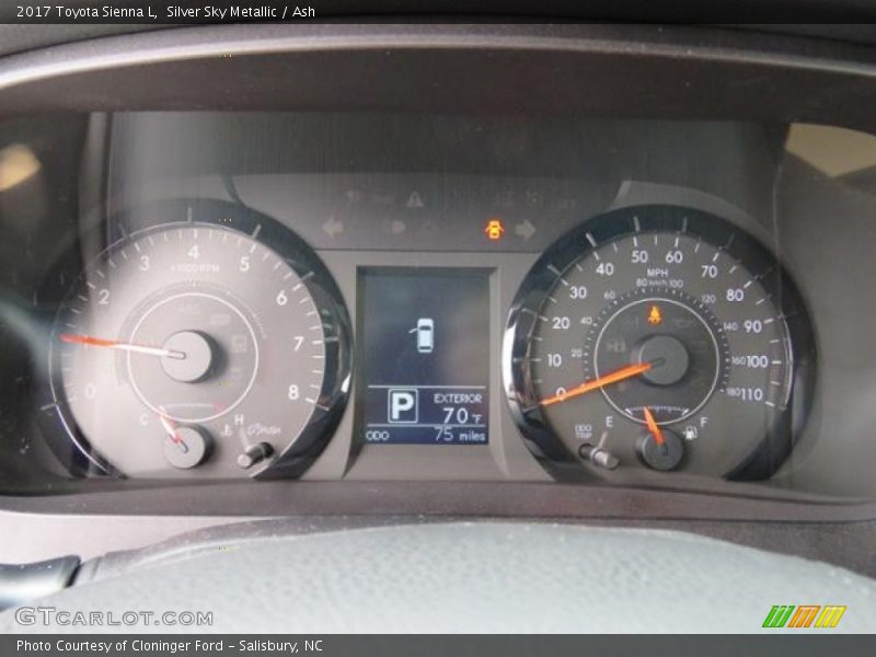 Silver Sky Metallic / Ash 2017 Toyota Sienna L