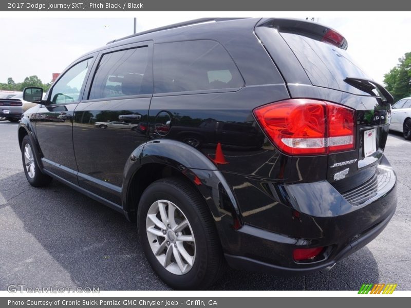 Pitch Black / Black 2017 Dodge Journey SXT