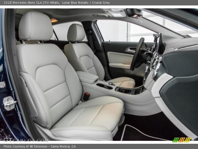  2018 GLA 250 4Matic Crystal Grey Interior