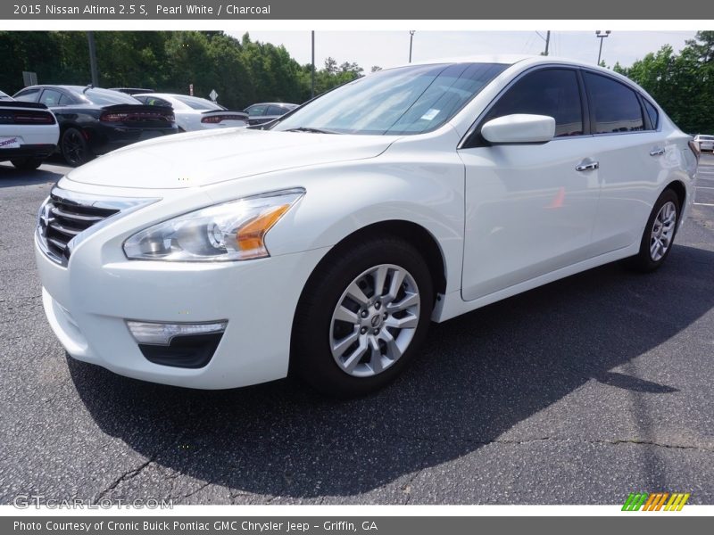 Pearl White / Charcoal 2015 Nissan Altima 2.5 S