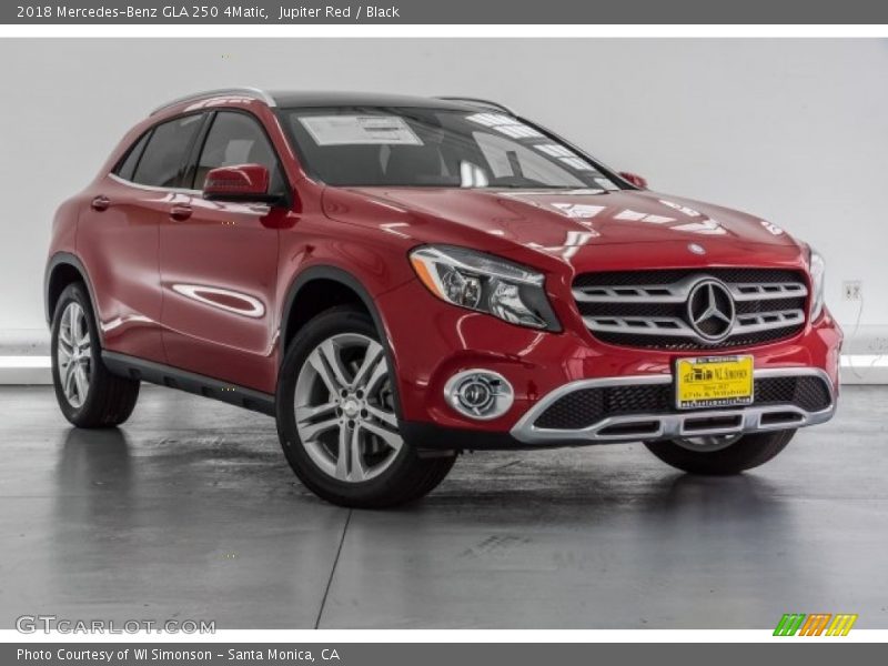 Front 3/4 View of 2018 GLA 250 4Matic