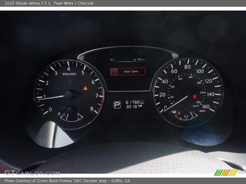 Pearl White / Charcoal 2015 Nissan Altima 2.5 S