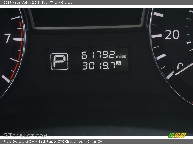 Pearl White / Charcoal 2015 Nissan Altima 2.5 S
