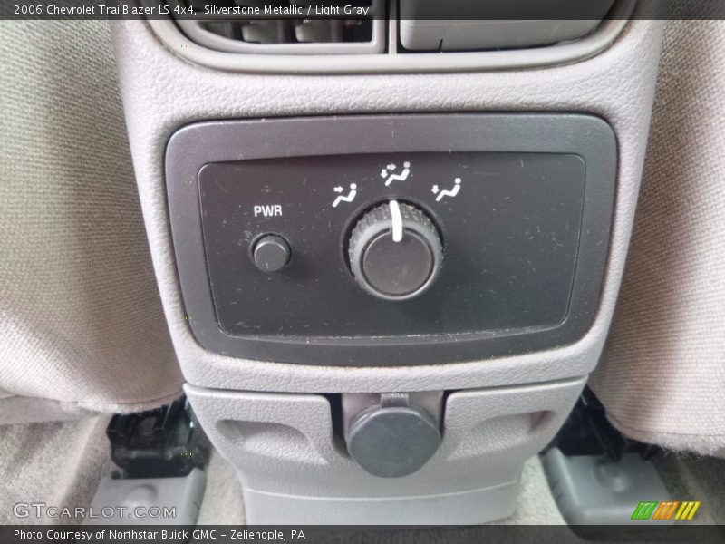 Silverstone Metallic / Light Gray 2006 Chevrolet TrailBlazer LS 4x4