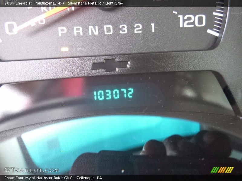 Silverstone Metallic / Light Gray 2006 Chevrolet TrailBlazer LS 4x4