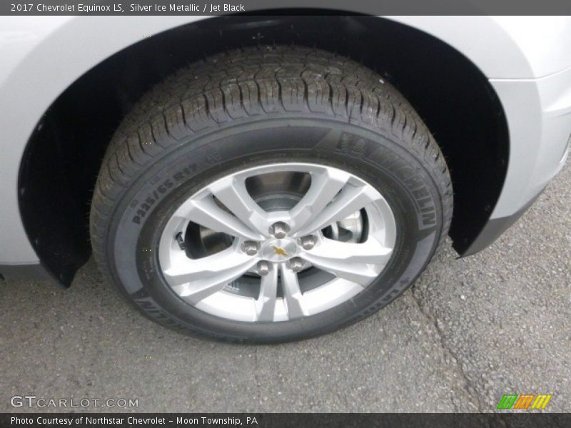 Silver Ice Metallic / Jet Black 2017 Chevrolet Equinox LS