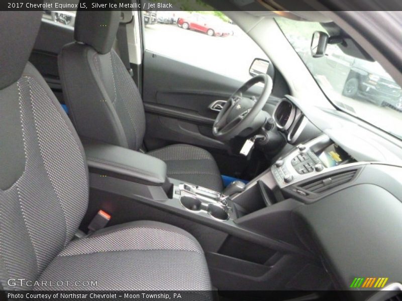 Silver Ice Metallic / Jet Black 2017 Chevrolet Equinox LS