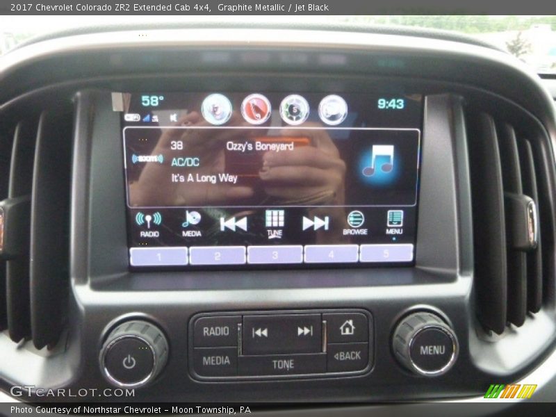 Graphite Metallic / Jet Black 2017 Chevrolet Colorado ZR2 Extended Cab 4x4