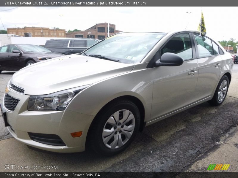 Champagne Silver Metallic / Jet Black/Medium Titanium 2014 Chevrolet Cruze LS