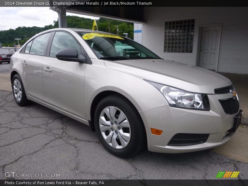 Champagne Silver Metallic / Jet Black/Medium Titanium 2014 Chevrolet Cruze LS