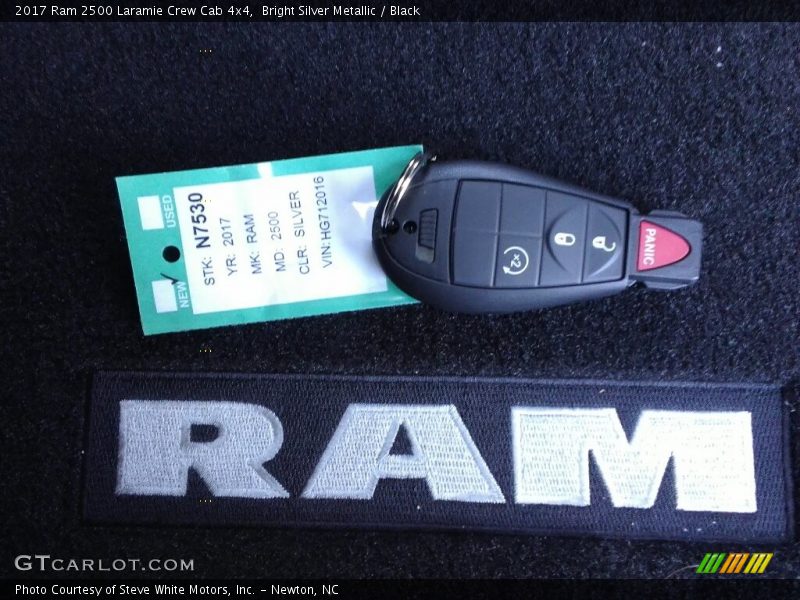Bright Silver Metallic / Black 2017 Ram 2500 Laramie Crew Cab 4x4