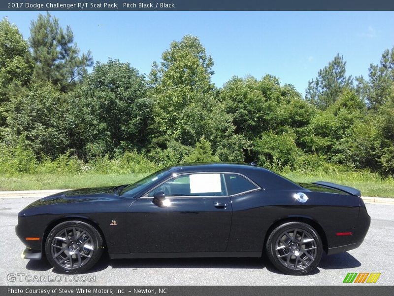 Pitch Black / Black 2017 Dodge Challenger R/T Scat Pack