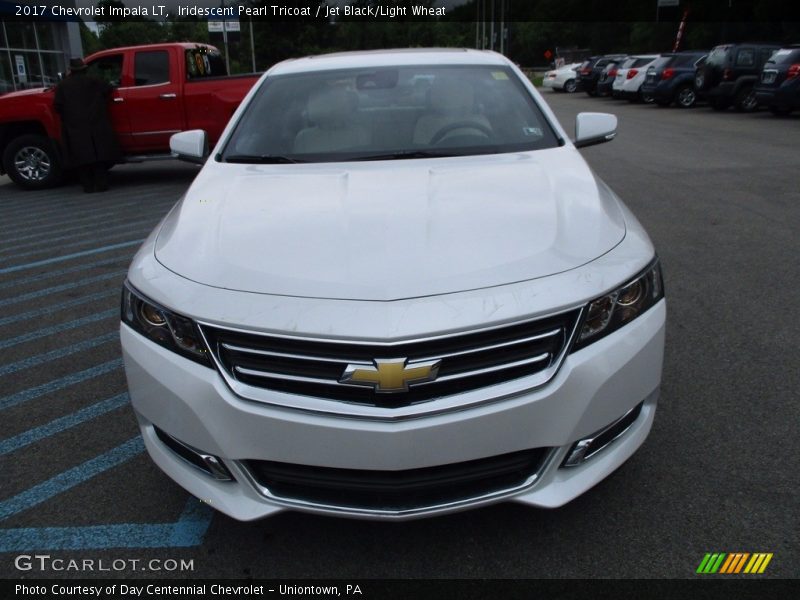 Iridescent Pearl Tricoat / Jet Black/Light Wheat 2017 Chevrolet Impala LT