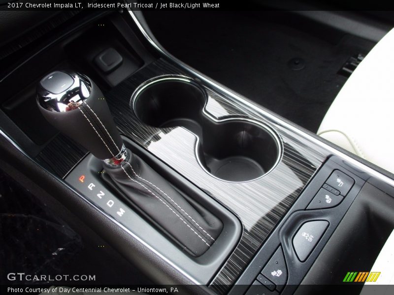 Iridescent Pearl Tricoat / Jet Black/Light Wheat 2017 Chevrolet Impala LT