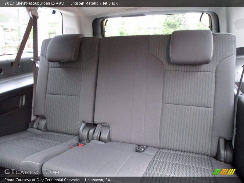 Tungsten Metallic / Jet Black 2017 Chevrolet Suburban LS 4WD