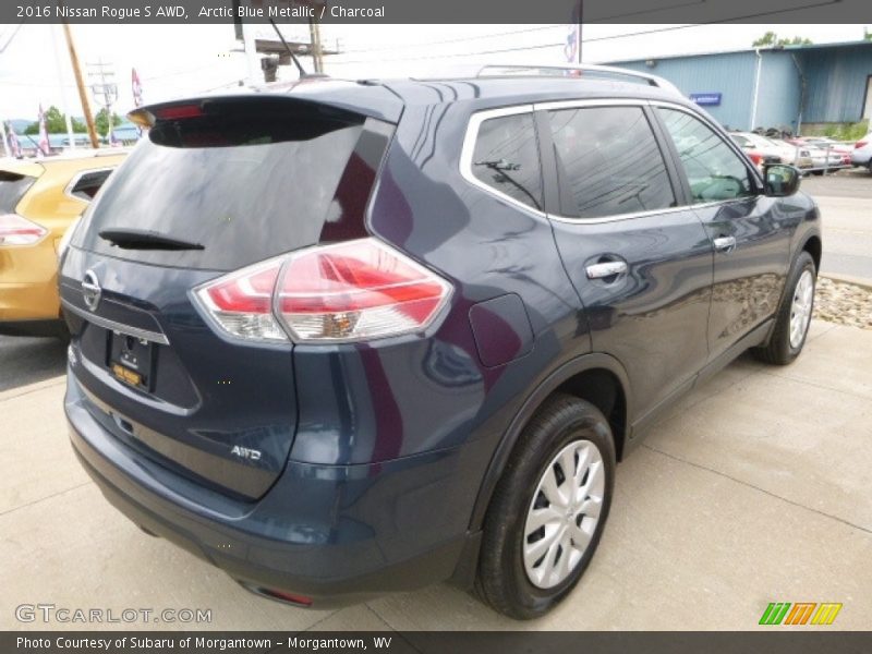 Arctic Blue Metallic / Charcoal 2016 Nissan Rogue S AWD