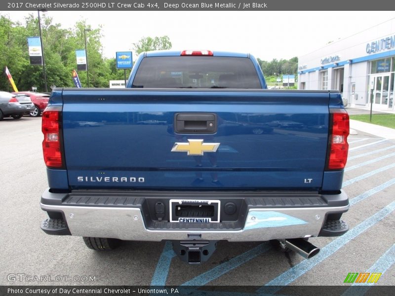 Deep Ocean Blue Metallic / Jet Black 2017 Chevrolet Silverado 2500HD LT Crew Cab 4x4