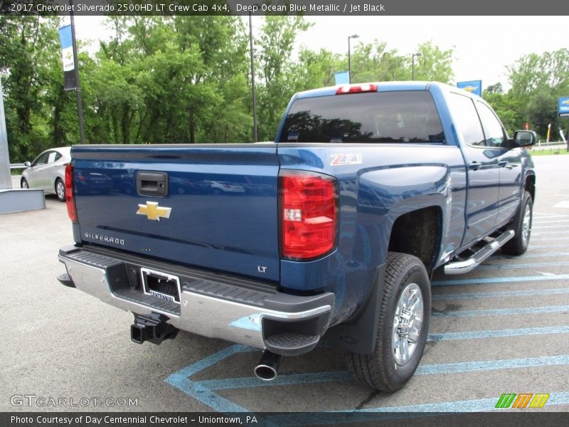 Deep Ocean Blue Metallic / Jet Black 2017 Chevrolet Silverado 2500HD LT Crew Cab 4x4