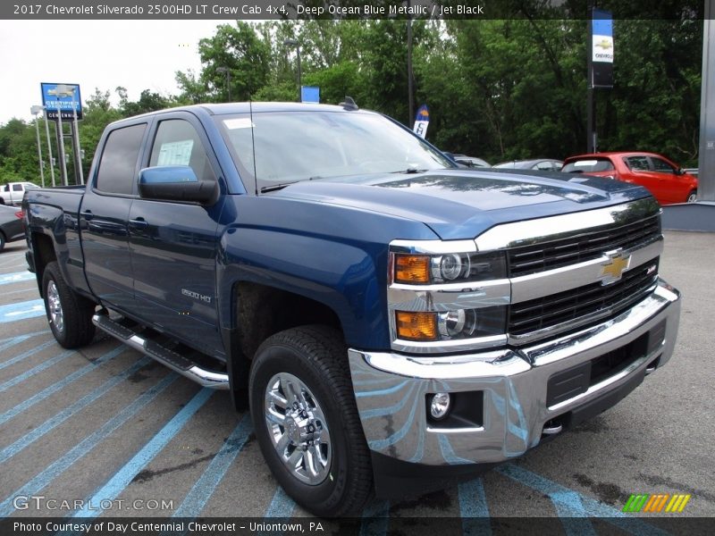 Deep Ocean Blue Metallic / Jet Black 2017 Chevrolet Silverado 2500HD LT Crew Cab 4x4