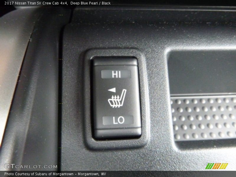 Deep Blue Pearl / Black 2017 Nissan Titan SV Crew Cab 4x4