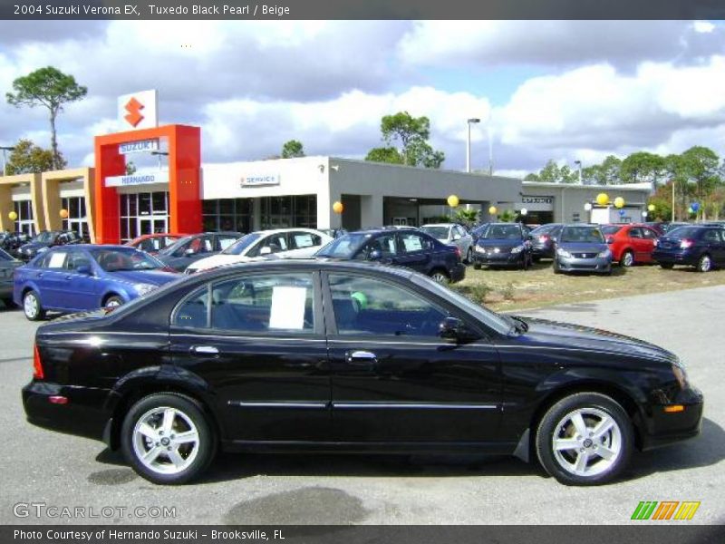 Tuxedo Black Pearl / Beige 2004 Suzuki Verona EX