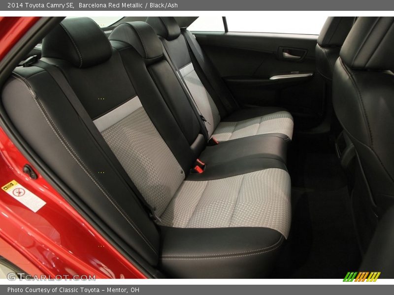 Barcelona Red Metallic / Black/Ash 2014 Toyota Camry SE
