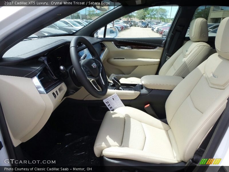 Crystal White Tricoat / Sahara Beige 2017 Cadillac XT5 Luxury