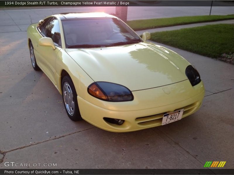 Champagne Yellow Pearl Metallic / Beige 1994 Dodge Stealth R/T Turbo