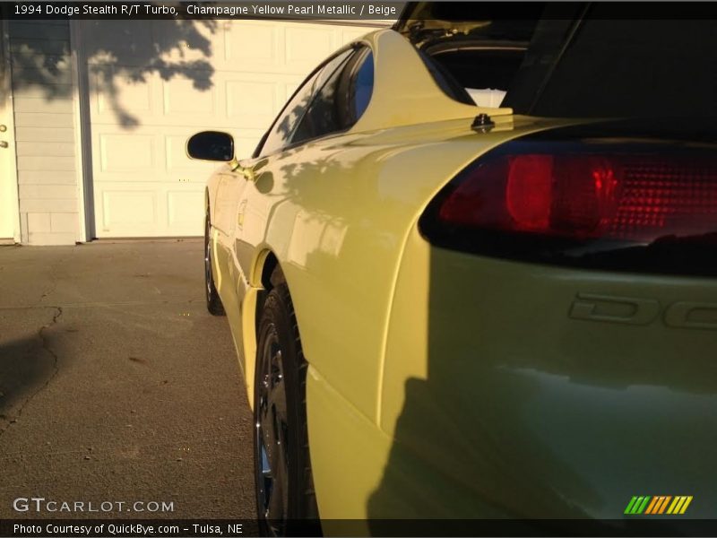 Champagne Yellow Pearl Metallic / Beige 1994 Dodge Stealth R/T Turbo