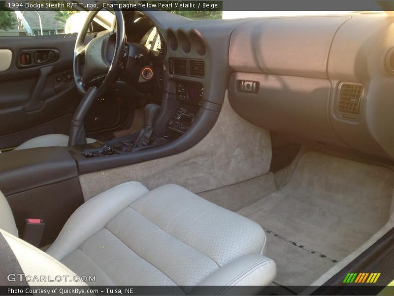 Champagne Yellow Pearl Metallic / Beige 1994 Dodge Stealth R/T Turbo