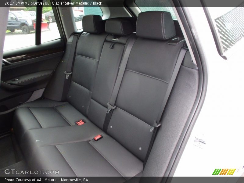 Glacier Silver Metallic / Black 2017 BMW X3 xDrive28i