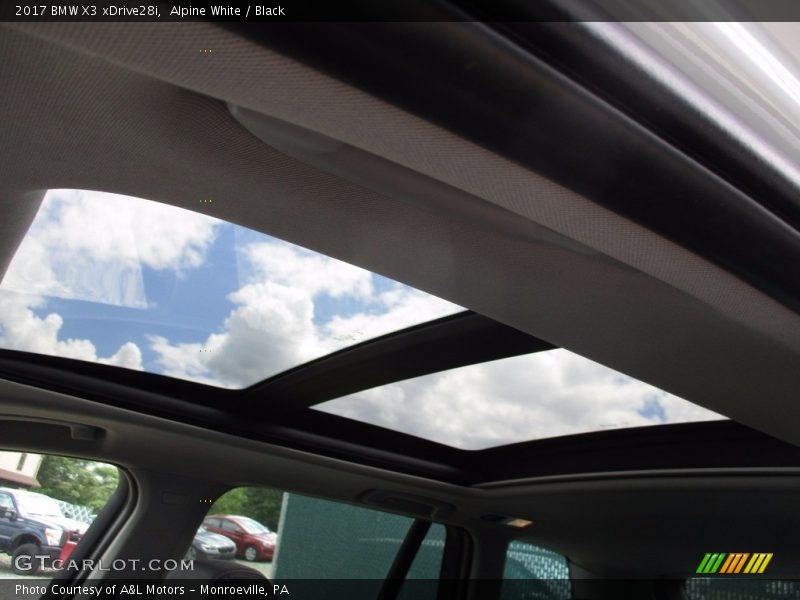 Alpine White / Black 2017 BMW X3 xDrive28i