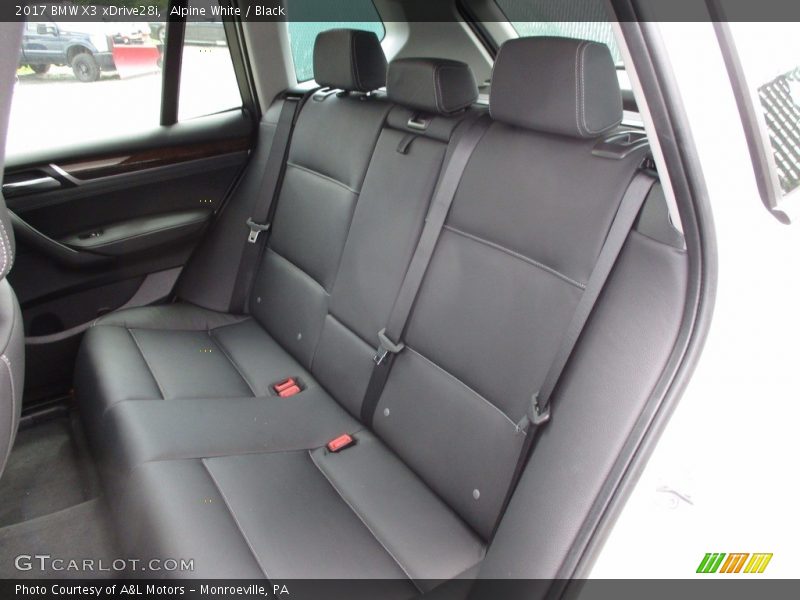 Alpine White / Black 2017 BMW X3 xDrive28i