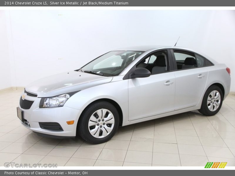 Silver Ice Metallic / Jet Black/Medium Titanium 2014 Chevrolet Cruze LS