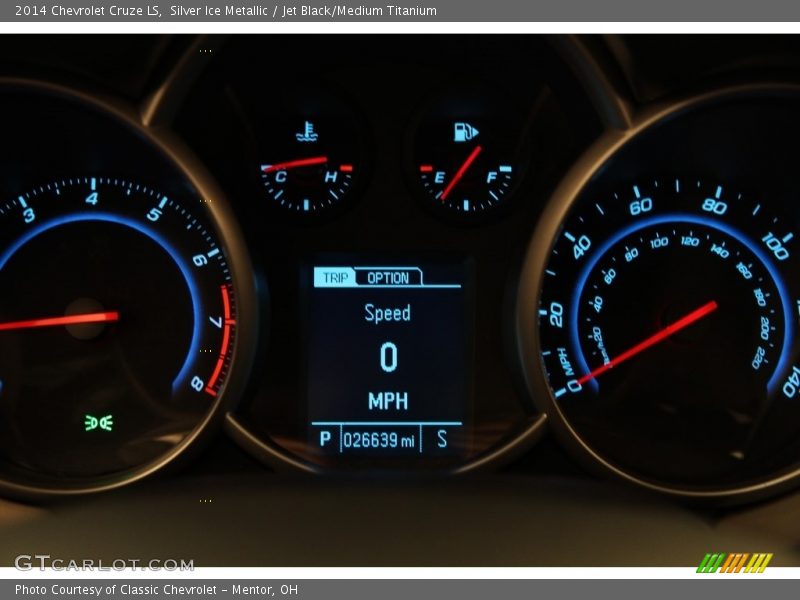 Silver Ice Metallic / Jet Black/Medium Titanium 2014 Chevrolet Cruze LS