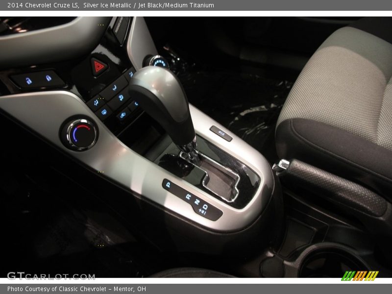 Silver Ice Metallic / Jet Black/Medium Titanium 2014 Chevrolet Cruze LS