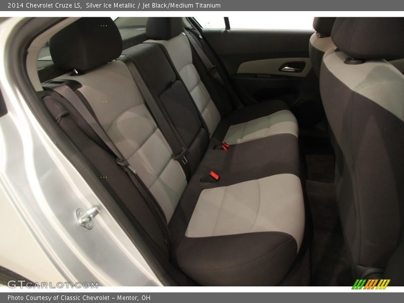 Silver Ice Metallic / Jet Black/Medium Titanium 2014 Chevrolet Cruze LS