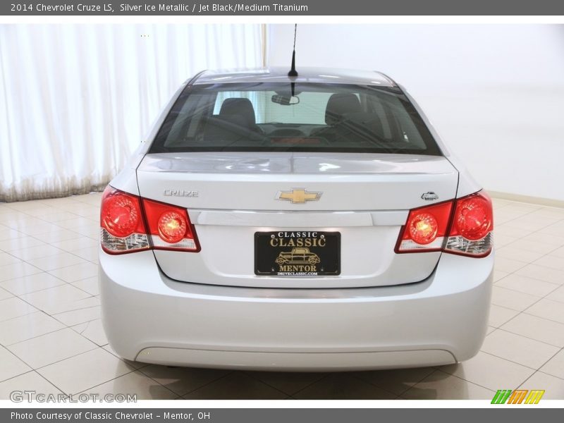 Silver Ice Metallic / Jet Black/Medium Titanium 2014 Chevrolet Cruze LS