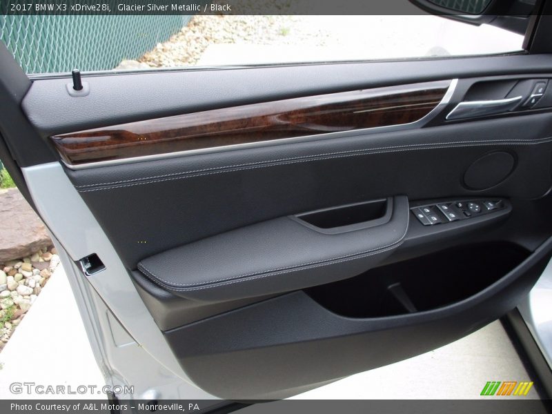 Glacier Silver Metallic / Black 2017 BMW X3 xDrive28i