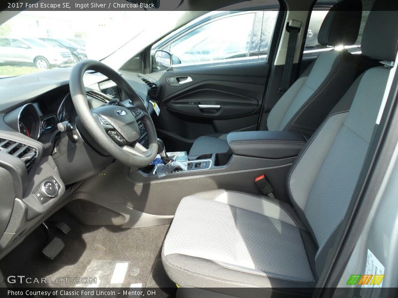 Ingot Silver / Charcoal Black 2017 Ford Escape SE