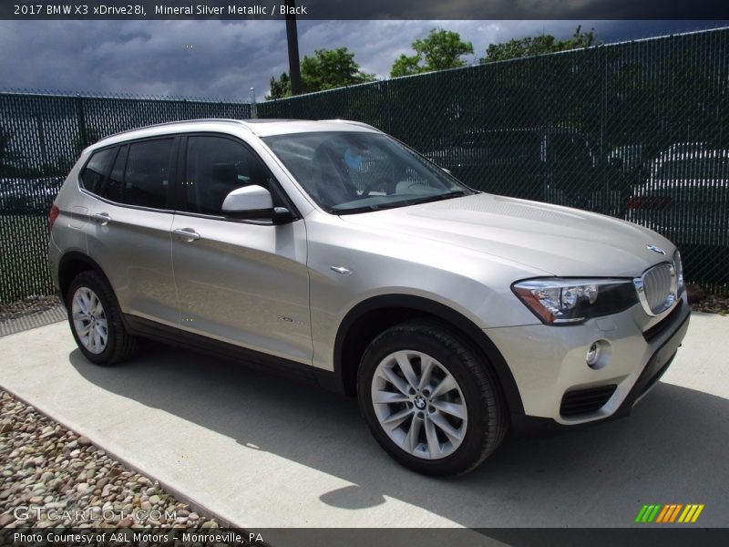 Mineral Silver Metallic / Black 2017 BMW X3 xDrive28i