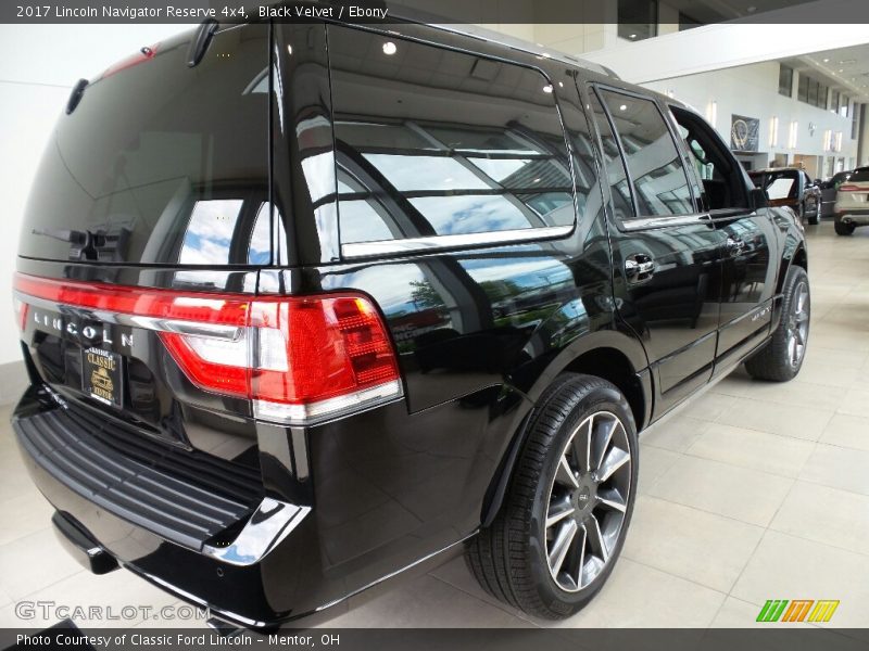 Black Velvet / Ebony 2017 Lincoln Navigator Reserve 4x4